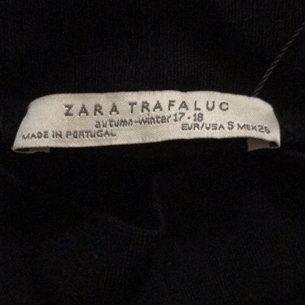 Zara Autumn/Winter 17-18 Black Dress - Picture 3 of 4